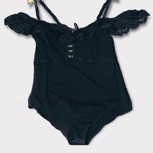 TORRID BLACK LACE TRIM COLD SHOULDER BODYSUIT